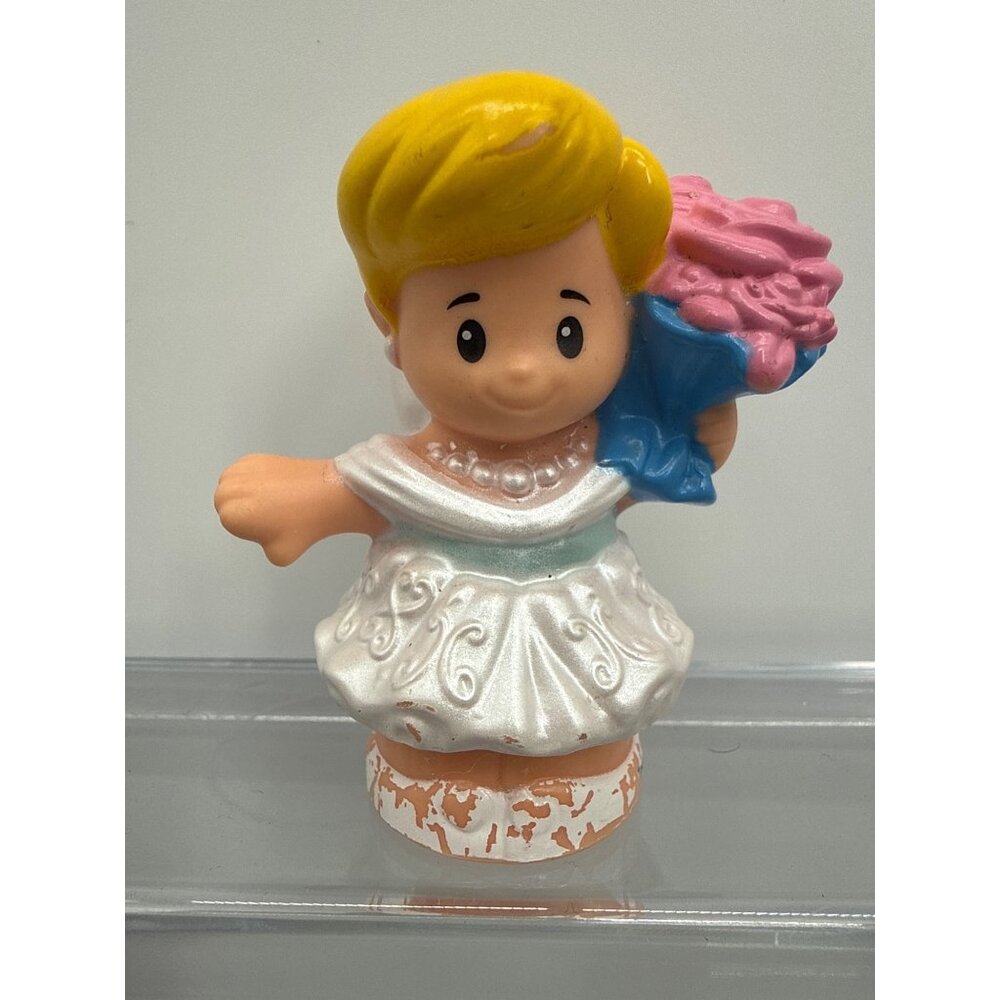 Fisher Price Little People Disney Princess Cinderella figure Wedding Dress